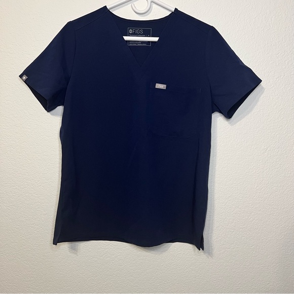 Figs Tops - FIGS Women's One-Pocket Scrub Top - M / Navy